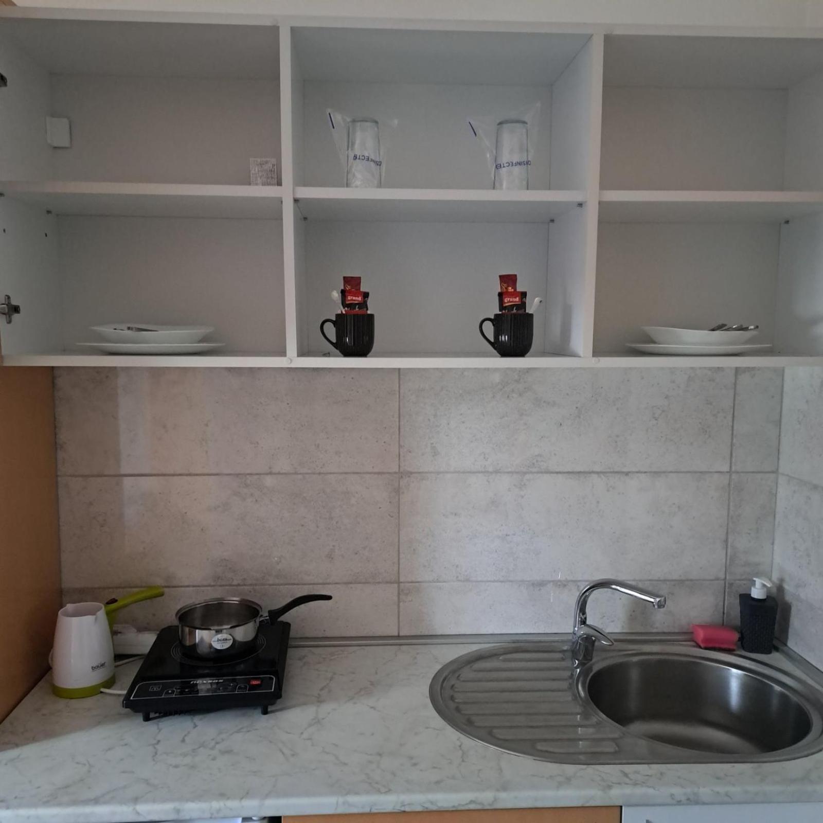 Libero Apartmani Surčin Cameră foto