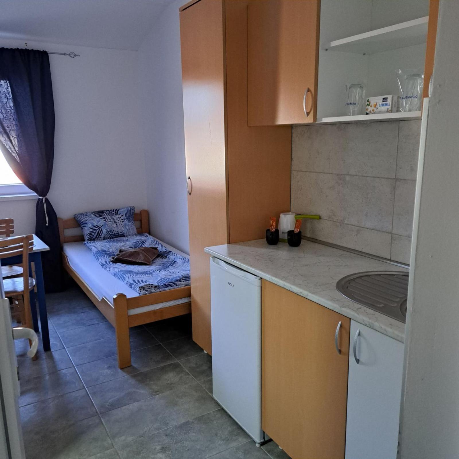 Libero Apartmani Surčin Cameră foto